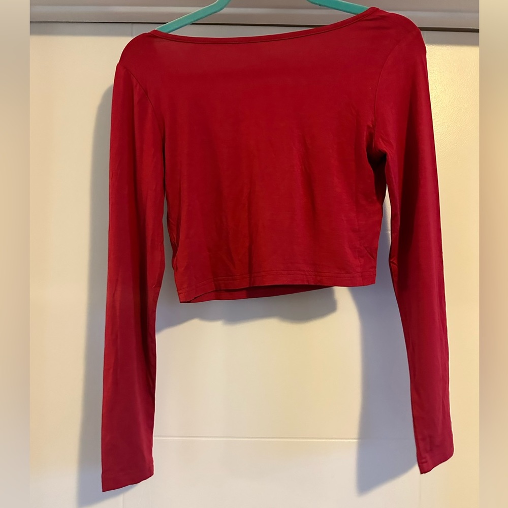 Basic Red Croptop - Picture 2 of 2